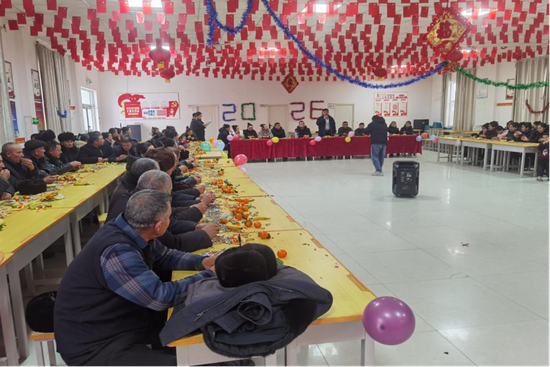 村第一书记、工作队队长宋崇宝致辞。