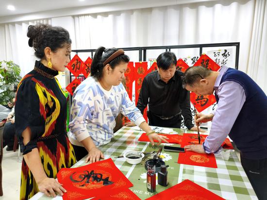 dce9f872e9e4b3fa6579feabddafc86f