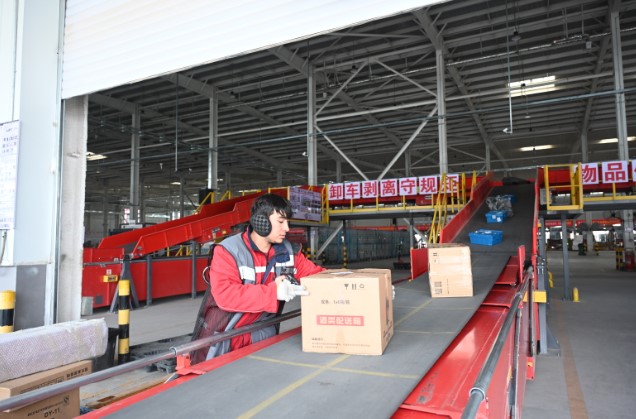 从通道到枢纽！喀什自贸片区打造产业发展新高地