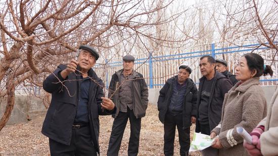 0770798358f4441daa695af77f8105a0