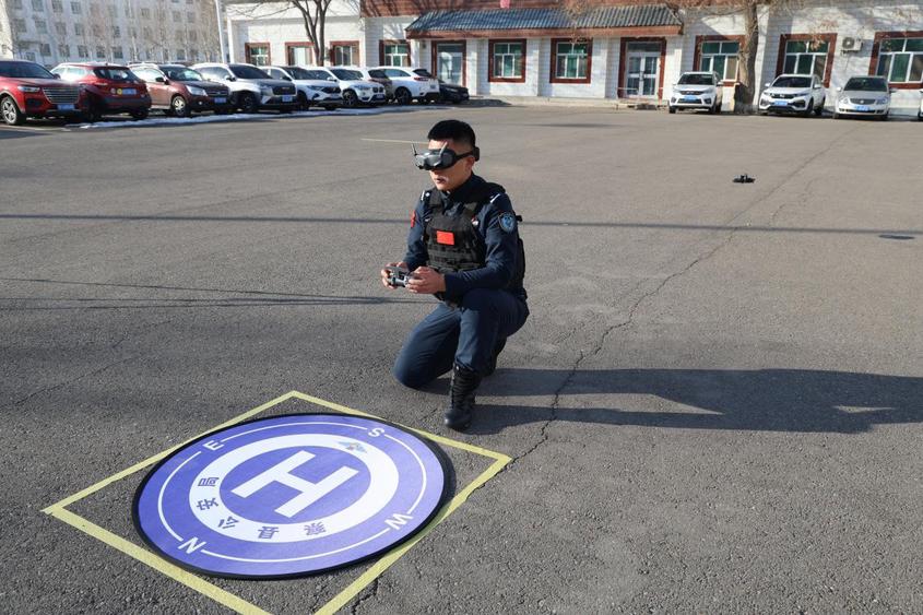 察布查爾縣：淬煉空中新質(zhì)戰(zhàn)力助推警務(wù)效能持續(xù)升級(jí)