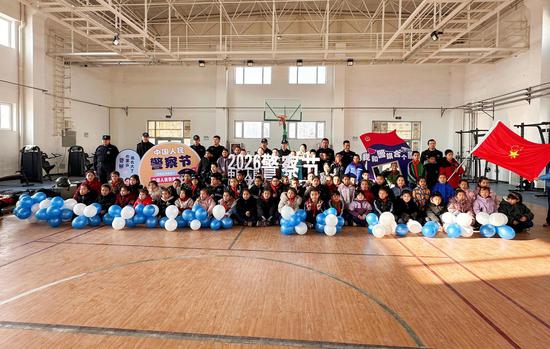 92326c502ba8184a06422d7f7d3508a3