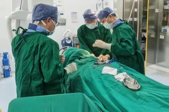 林加锋教授带台手术 林加锋教授带台手术