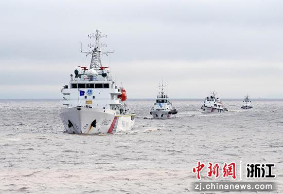 巡逻艇编队对浙江沿海主要公共航路开展巡航执法。浙江海事局供图