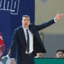 新疆男篮新任主教练别德夫·格兰执教后首次亮相！