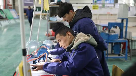 34d82dc2c8b99243fbbccc29b6fa0b01