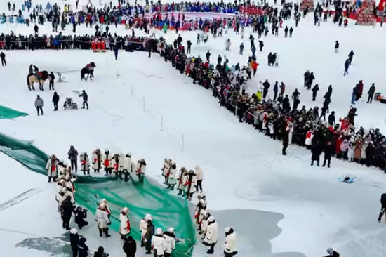 733f90d4a81d27215f50fb7a70e9ff92