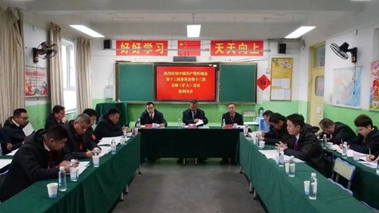 分组讨论现场。俞龙瑞 摄