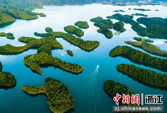 浙江千岛湖一景。 (淳安县委宣传部供图) 浙江千岛湖一景。 (淳安县委宣传部供图)