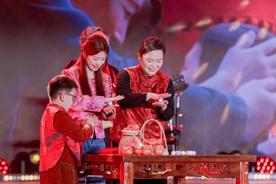 摇滚鼓词《年到》亮相省农村文化礼堂“我们的村晚”