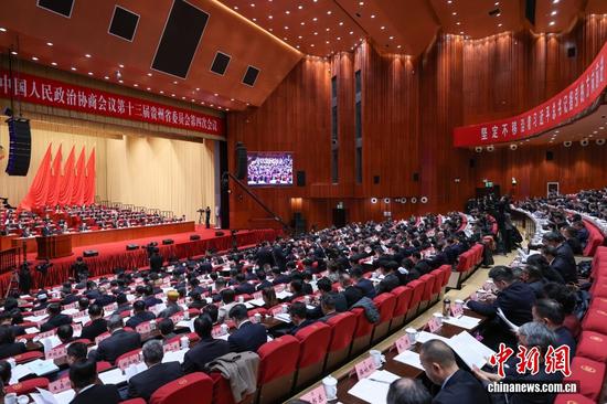 1月26日,中国人民政治协商会议第十三届贵州省委员会第四次会议在贵阳开幕。瞿宏伦 摄 1月26日,中国人民政治协商会议第十三届贵州省委员会第四次会议在贵阳开幕。瞿宏伦 摄