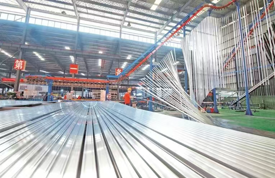 贵州十九度铝业生产车间。（资料图）