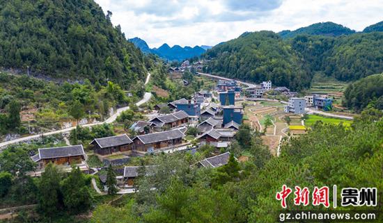 图为石阡县龙塘镇困牛山村一角。受访单位供图。