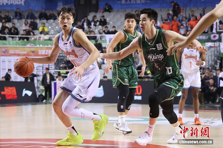 CBA常规赛：南京天之蓝队险胜新疆伊力特队