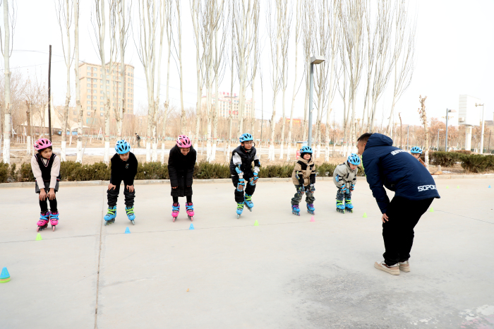 莎车县：寒假健身热潮涌 体育馆成冬日活力主场