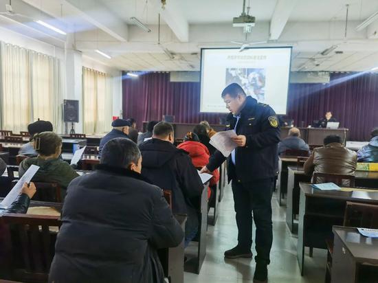 77b38a12c699c5396325287a0edd1189