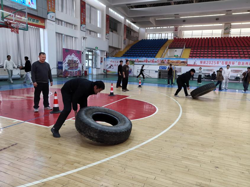 尉犁县举办2026年农牧民趣味运动会