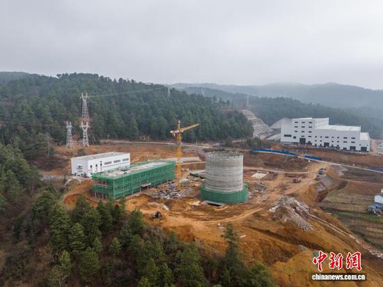 图为2月4日赫章县水塘堡乡猪拱塘铅锌矿建设现场。罗大富 摄