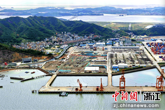 建设中的浙江(华东)深远海风电母港 建设中的浙江(华东)深远海风电母港