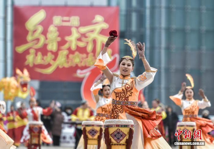 （新春见闻）第二届“打起手鼓舞起龙”乌鲁木齐社火展演活动启动