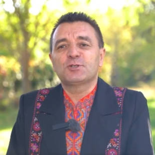 侨乡故事：玉克赛克·西加艾提，看着民族文化从“养在深闺”到走向世界