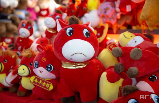 　成为爆款的“哭哭马”产品（央广网记者 杨正弘 摄）