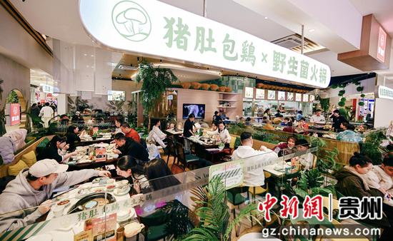 春节期间餐饮业火热