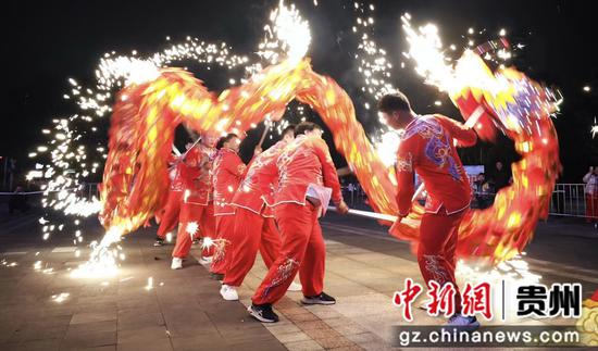 春节期间全区各大商圈举办的年俗活动