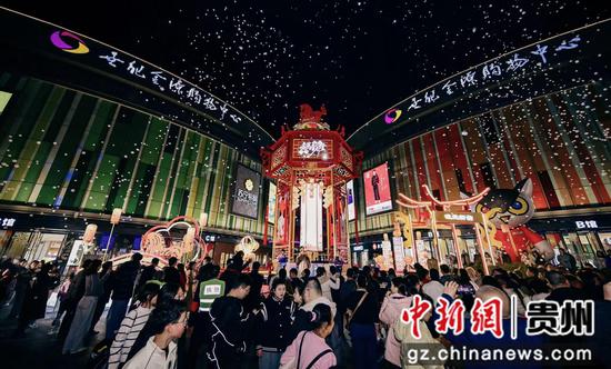 春节期间全区各大商圈举办的年俗活动