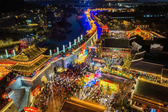 2026宁波慈城马年新春灯会。摄影 沈国峰 2026宁波慈城马年新春灯会。摄影 沈国峰