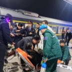 新春走基层 | 21小时守护 退伍军医在春运列车上完成“生命接力”