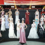 新疆姑娘艾柯莱·艾山江 摘得中国小姐桂冠！