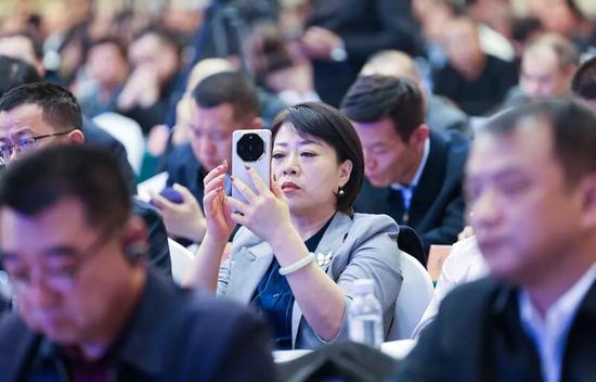 2802f610ce57f5f89c05e70e0a6e7681