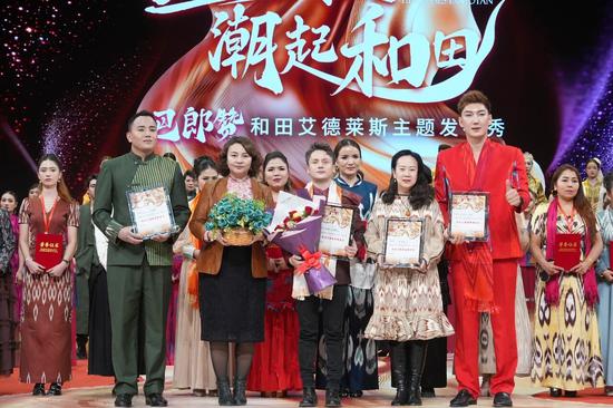 6eec3754f06440c2a83059452168def6