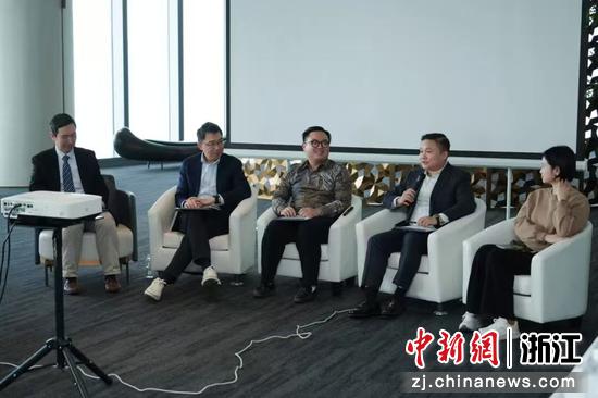 现场圆桌对话。主办方&nbsp;供图