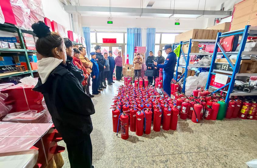 新疆呼图壁县多部门联动发力开展“3·15”消防产品专项服务指导