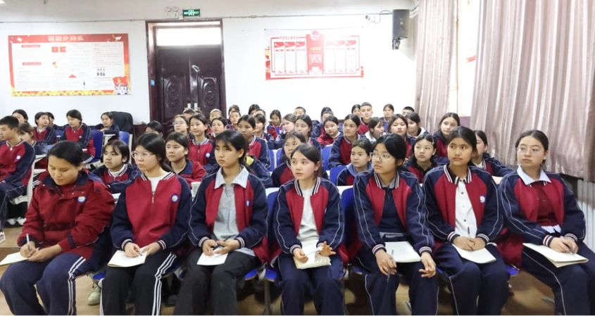 玉奇吾斯塘乡：书香润校园 启智向新程