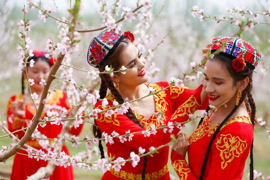 买买提艾力·艾尼瓦尔 摄