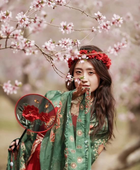 &nbsp;买买提艾力·艾尼瓦尔 摄