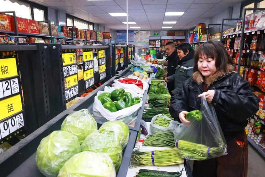 喀什地区以党建为引领 把服务送到群众“心坎上”