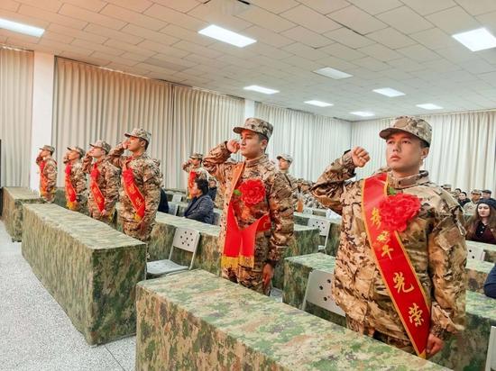 5994d0d7cd3b7e1bd79852aa2ef4de1c