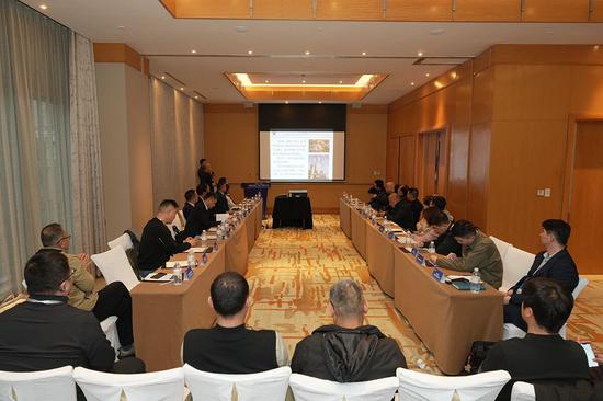 3月18日，作为2026年新疆克拉玛依（上海）投资推介大会的重要专题活动之一，克拉玛依（上海）石油化工与煤化工产业对接会在上海成功举办。克拉玛依融媒特派记者 闵勇 摄