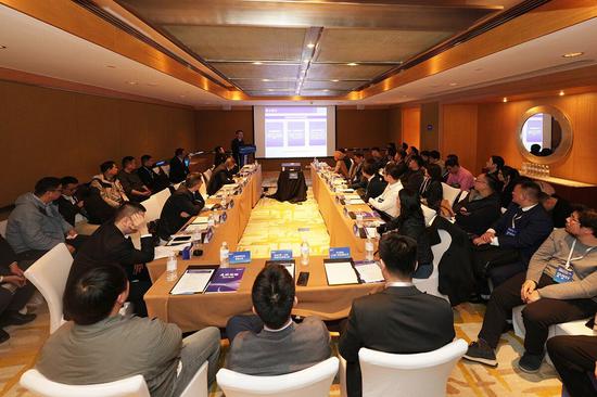 3月18日，作为2026年新疆克拉玛依（上海）投资推介大会的重要专题活动之一，克拉玛依（上海）数字经济产业对接会在上海成功举办。克拉玛依融媒特派记者 闵勇 摄3