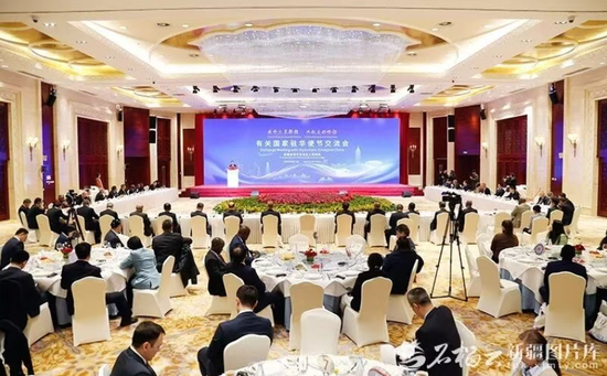 3月20日，新疆在北京举办有关国家驻华使节交流会。石榴云/新疆日报记者 崔志坚摄