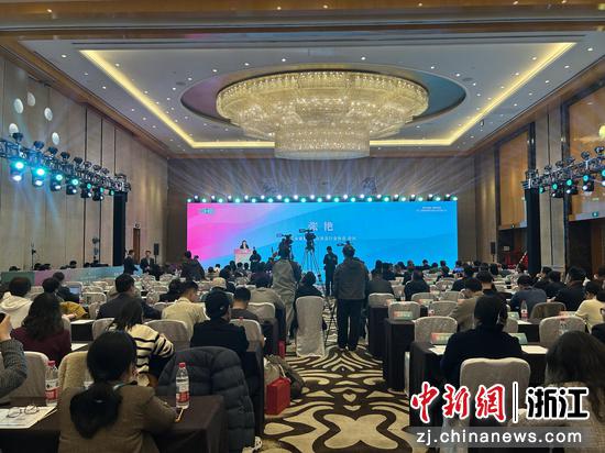第三届健康美丽产业高质量发展大会开幕式现场。潘沁文&nbsp;摄