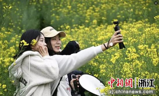 近日,活动现场。(浙江师范大学设计与创意学院供图) 近日,活动现场。(浙江师范大学设计与创意学院供图)