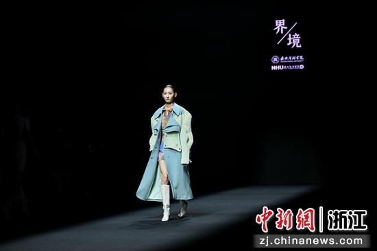 时装周走秀现场。主办方供图 时装周走秀现场。主办方供图