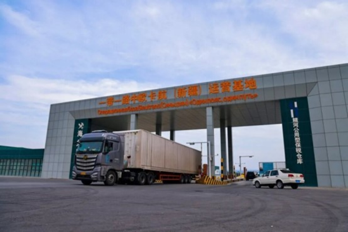 精河这个基地，打通了内陆→中亚、中欧物流新路径～