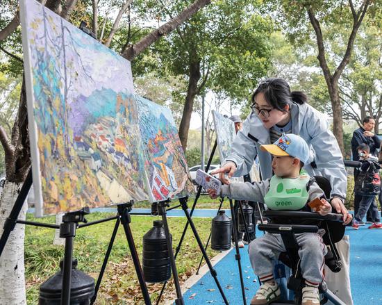 余姚东朝街社区的“一米艺术角”,陈仰洲 摄 余姚东朝街社区的“一米艺术角”,陈仰洲 摄