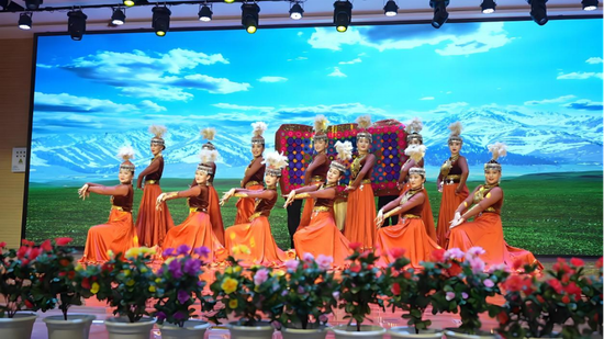 图片来源：乌苏市双馨演艺有限公司e